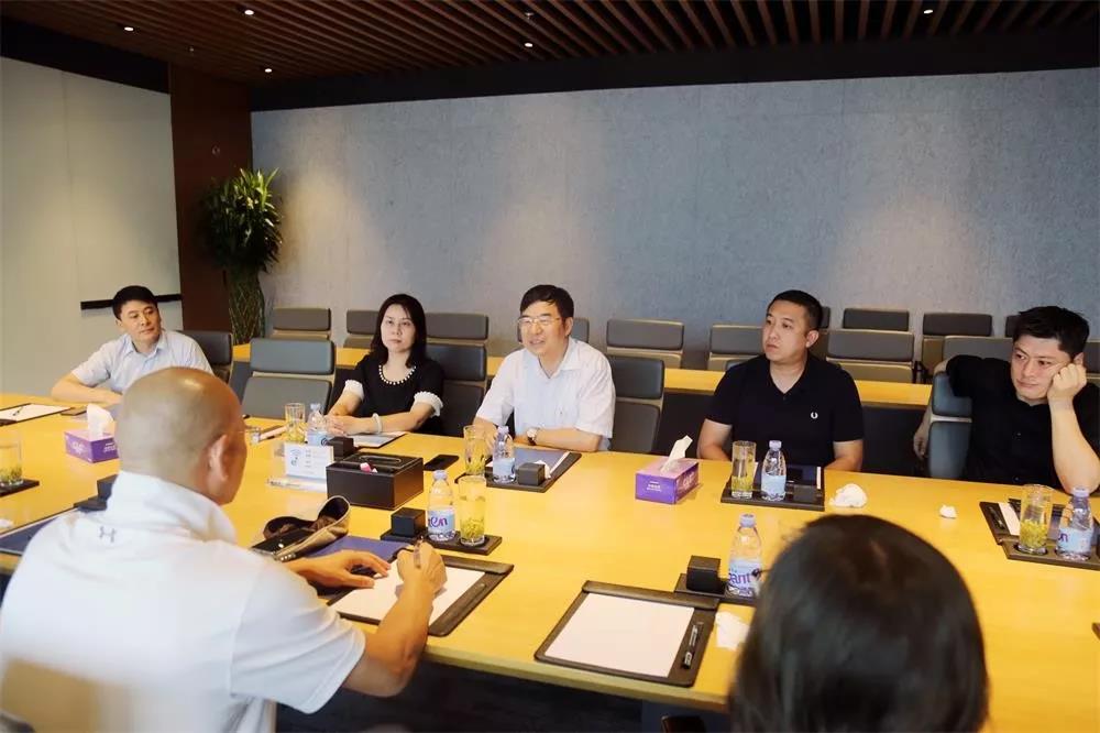 密切企業聯系?助推企業發展 ‖ 鹽田區政協主席武威調研海格物流 密切企業聯系?助推企業發展 ‖ 鹽田區政協主席武威調研海格物流