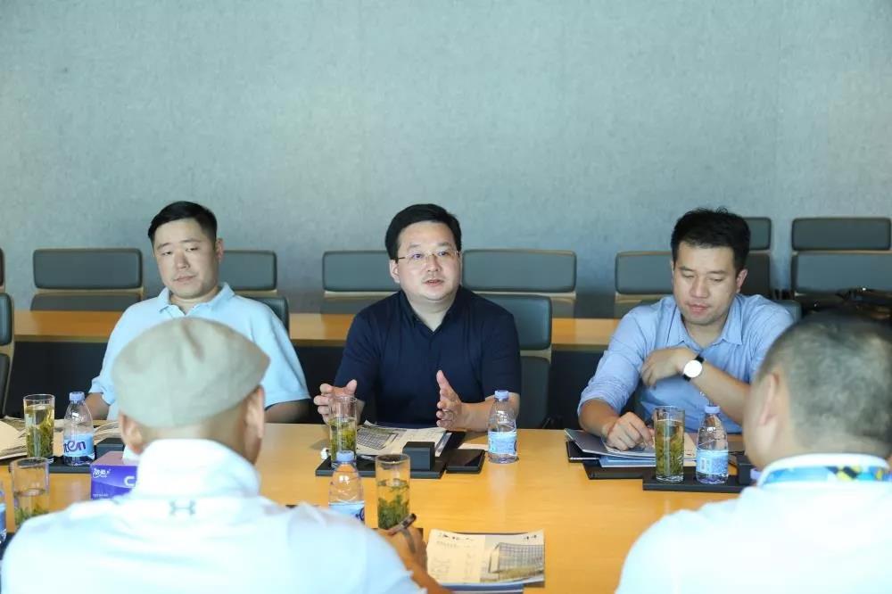 【促機(jī)遇 享參訪 樂交流】南昌綜保區(qū)、玉溪市商務(wù)局領(lǐng)導(dǎo)參訪海格物流 共話物流供應(yīng)鏈合作方向 【促機(jī)遇 享參訪 樂交流】南昌綜保區(qū)、玉溪市商務(wù)局領(lǐng)導(dǎo)參訪海格物流 共話物流供應(yīng)鏈合作方向