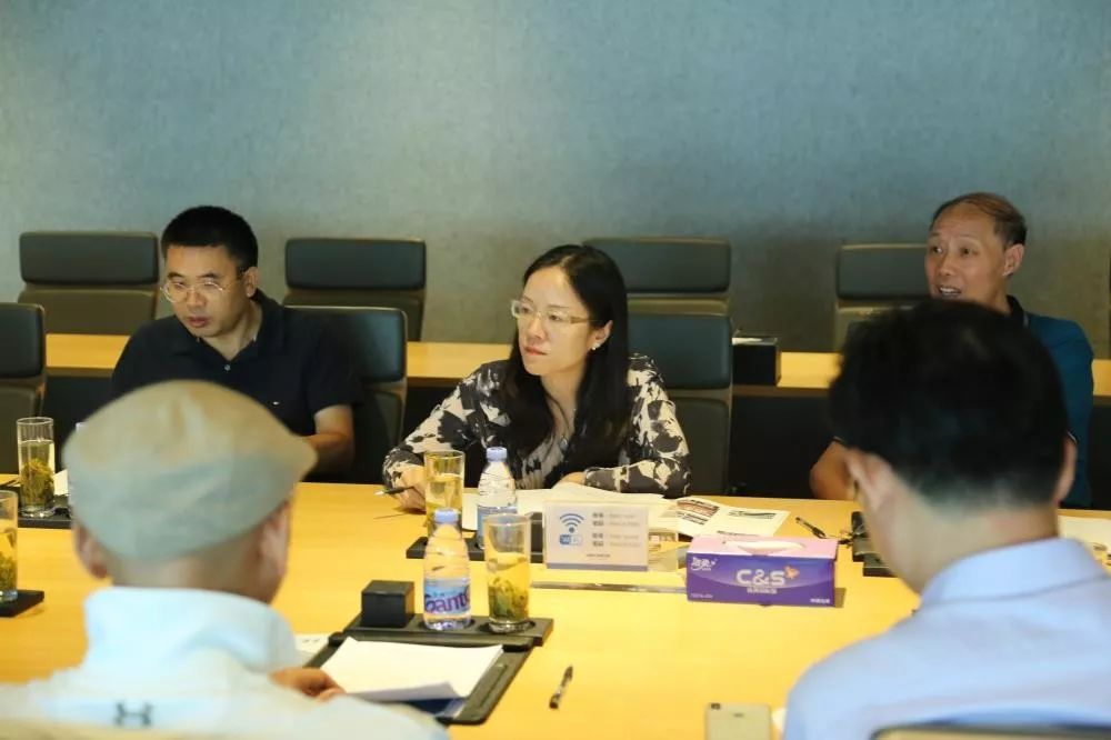 【研討獻策?助力鹽田臨港產業發展】鹽田區政協經濟委專題研討會在海格云鏈大樓召開 【研討獻策?助力鹽田臨港產業發展】鹽田區政協經濟委專題研討會在海格云鏈大樓召開