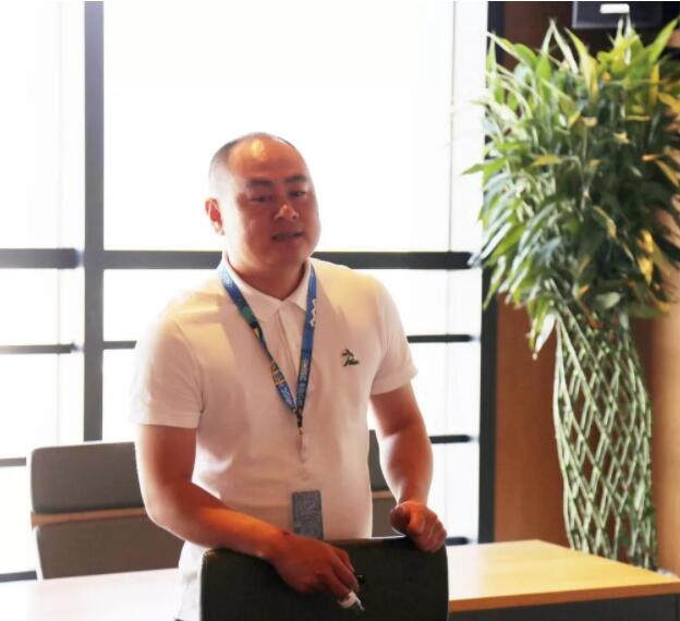 深圳市工信局領導走進海格:推動上下游產業對接 促進企業間合作多贏 深圳市工信局領導走進海格:推動上下游產業對接 促進企業間合作多贏